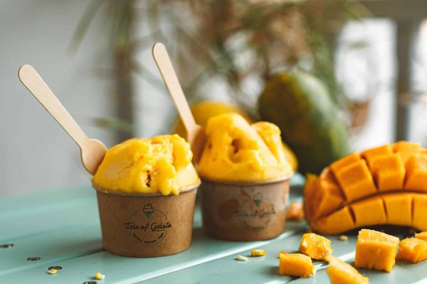 What unique ice cream flavors can you try in artisan shops across Brighton?